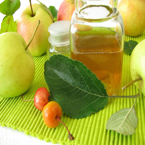 Apple Cider Vinegar: Folk Remedy or Weight loss Secret?