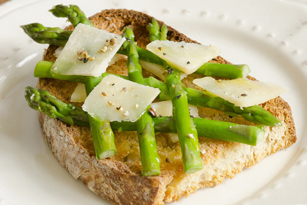 14 Fun and Delicious Ways to Top Toast