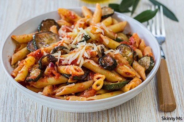 15 Easy Slow Cooker Pasta Dinners