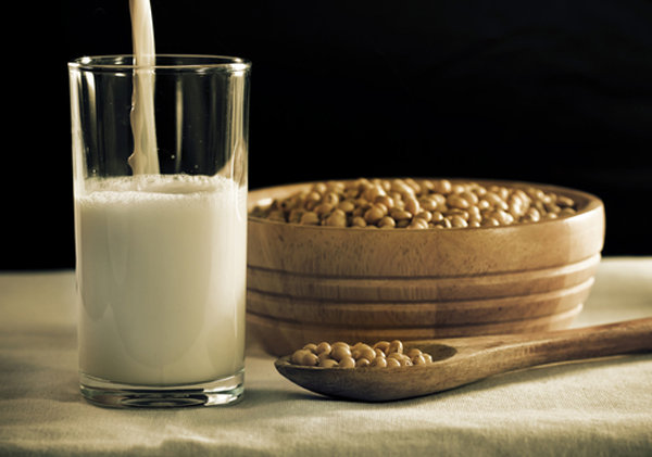 Ditching Your Dairy – 4 Alternatives to Milk